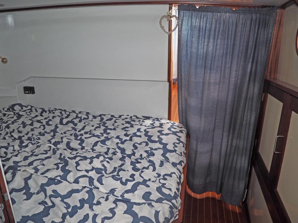 Cabin en avant, H&eacute;bergements